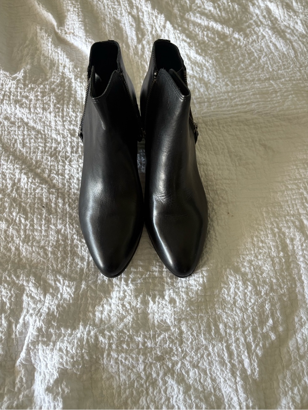 Frye Black Women's Pointed Toe Ankle Boots - Classic Leather